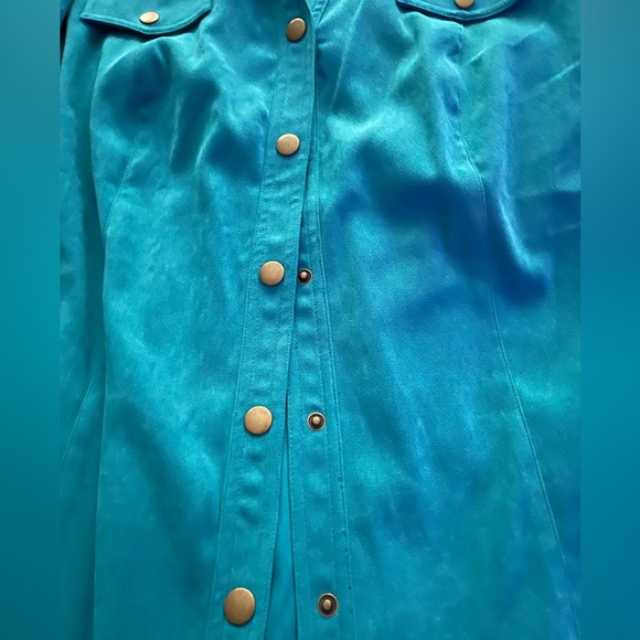 JM Collection BUTTON DOWN SHIRT. - Picture 6 of 9